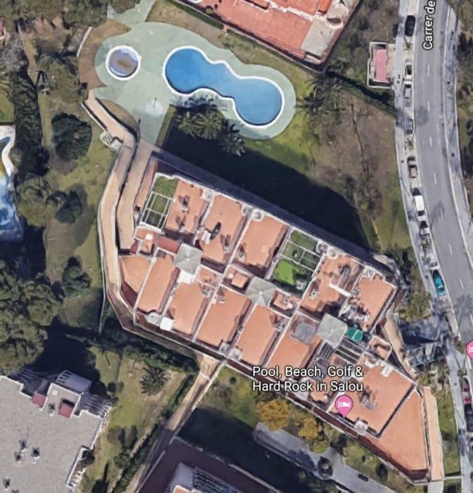 Pool, Beach, Golf & Hard Rock In Salou Ngoại thất bức ảnh